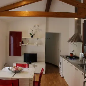 Alessandra House Apartment